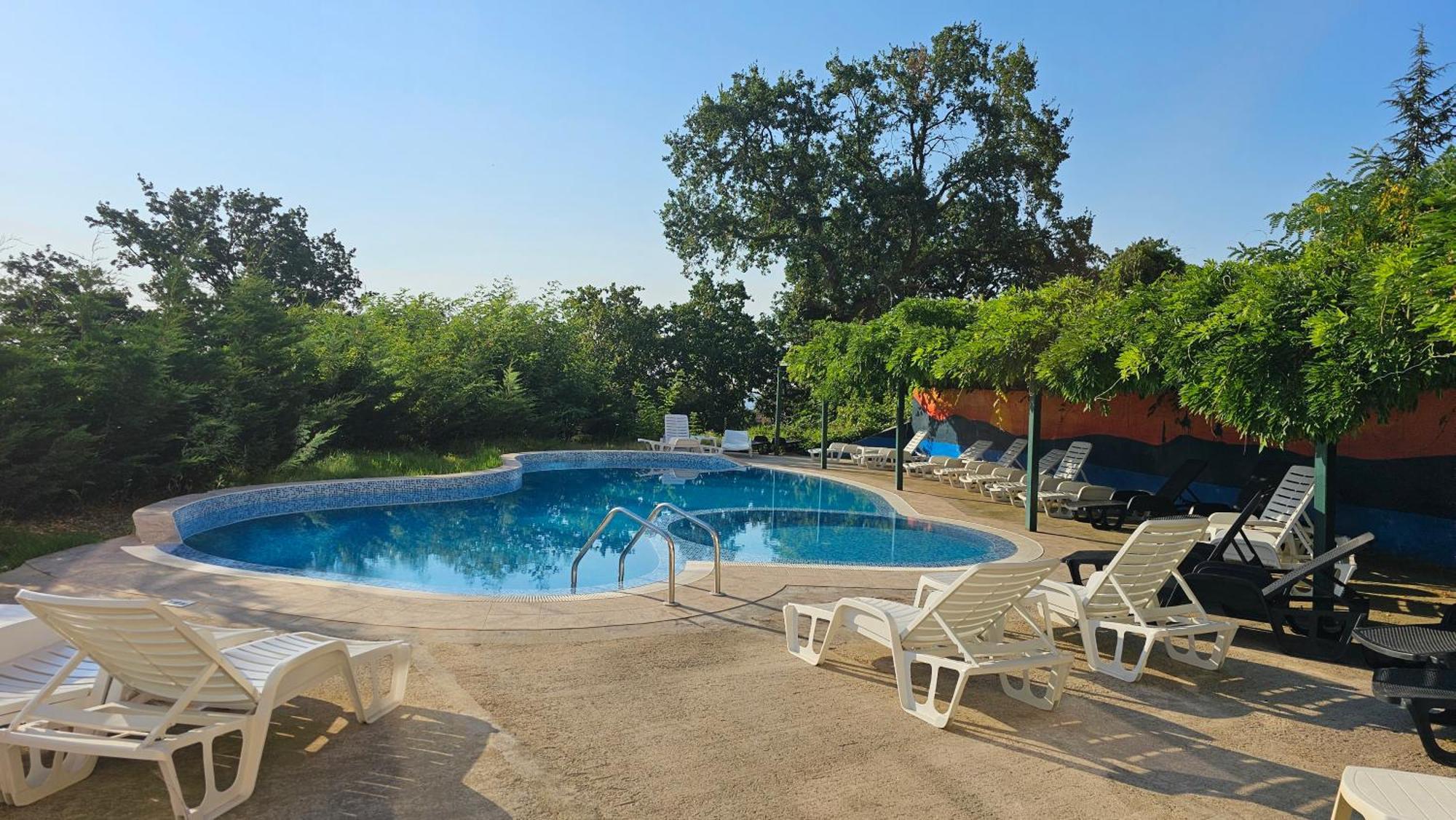 Aparthotel Vesta Riviera Golden Sands Esterno foto