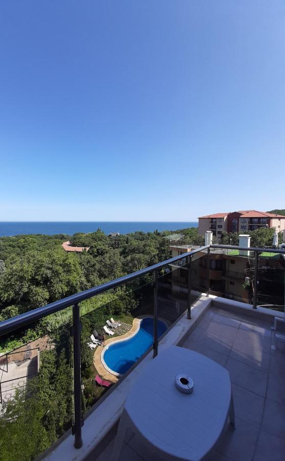 Aparthotel Vesta Riviera Golden Sands Esterno foto